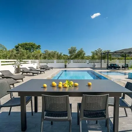 Ostria Luxury *