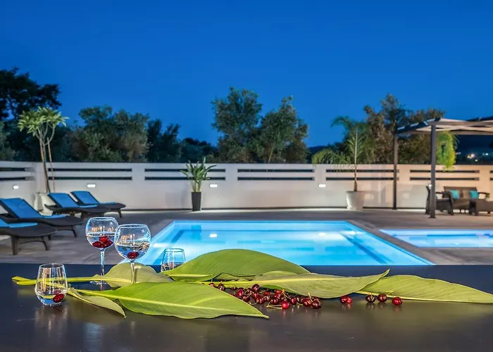 Ostria Luxury * Pandokrátor