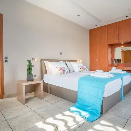 빌라 Ostria Luxury Pandokrátor