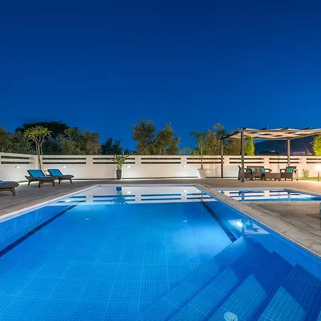 Ostria Luxury * Pandokrátor