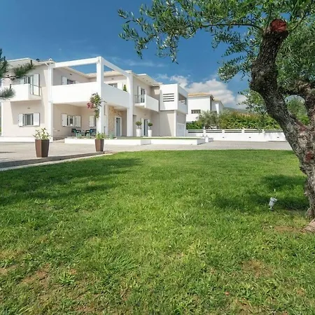 Ostria Luxury Vilă Pandokrátor