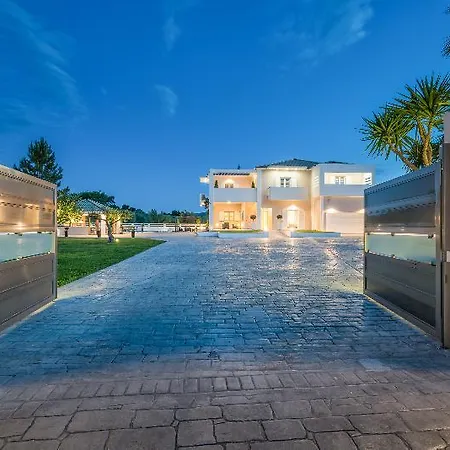 Ostria Luxury Vilă Pandokrátor