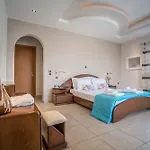 Ostria Luxury *