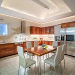 Ostria Luxury *