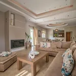 Ostria Luxury Pandokrátor