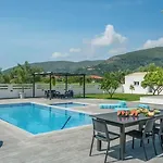 Ostria Luxury Pandokrátor