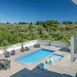 Villa Ostria Luxury *