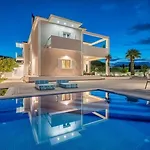 Ostria Luxury Villa
