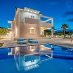 Ostria Luxury Villa