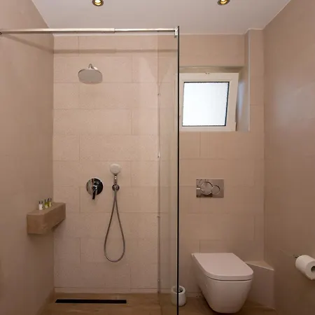 Ostria Luxury *
