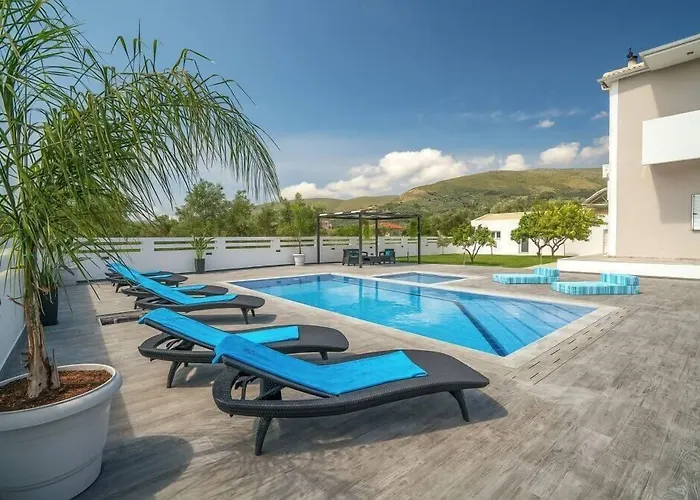 Ostria Luxury *